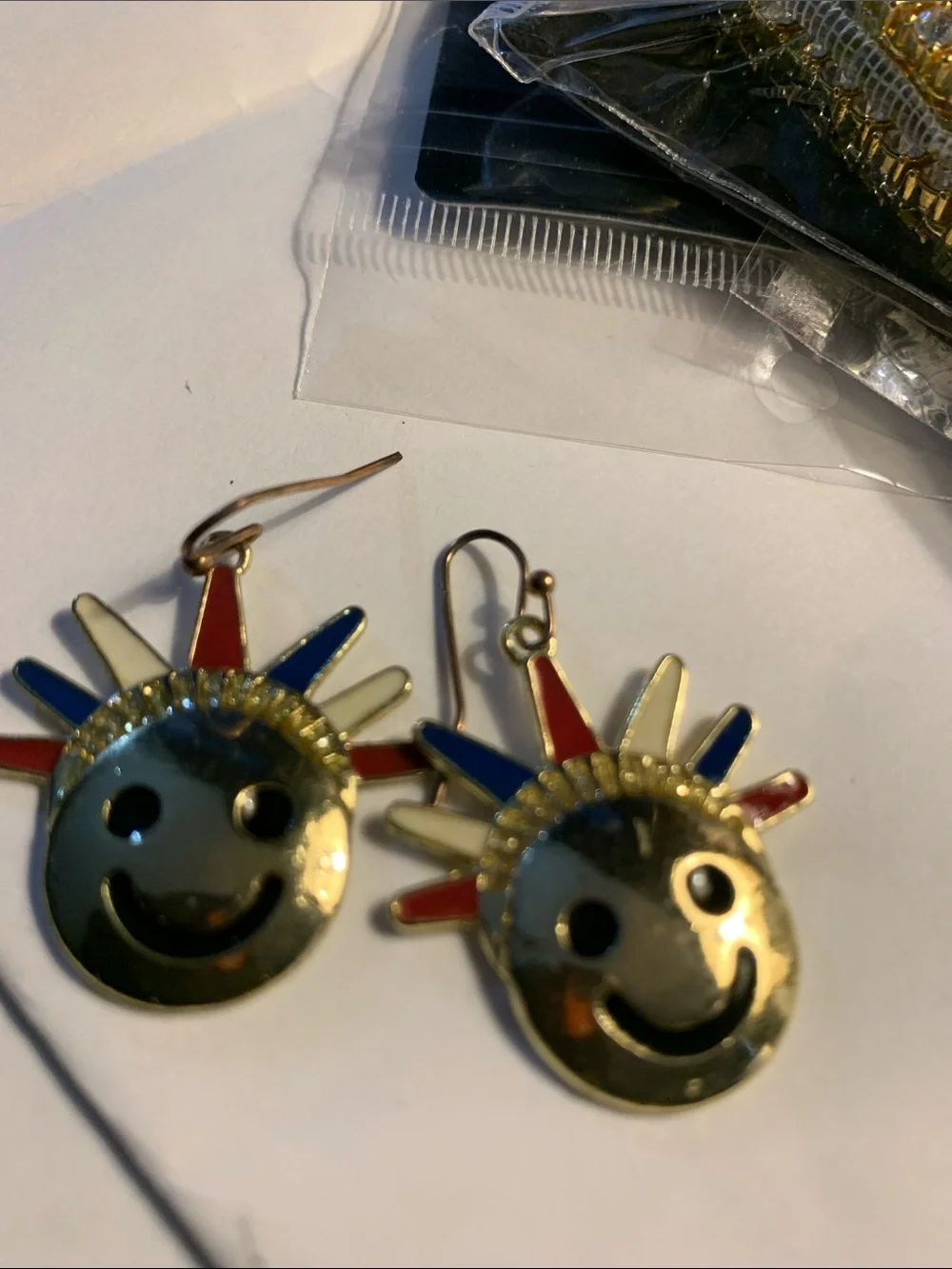 Gold tone Smiley Face Statue of Liberty Crown red, white & blue Dangle Earrings